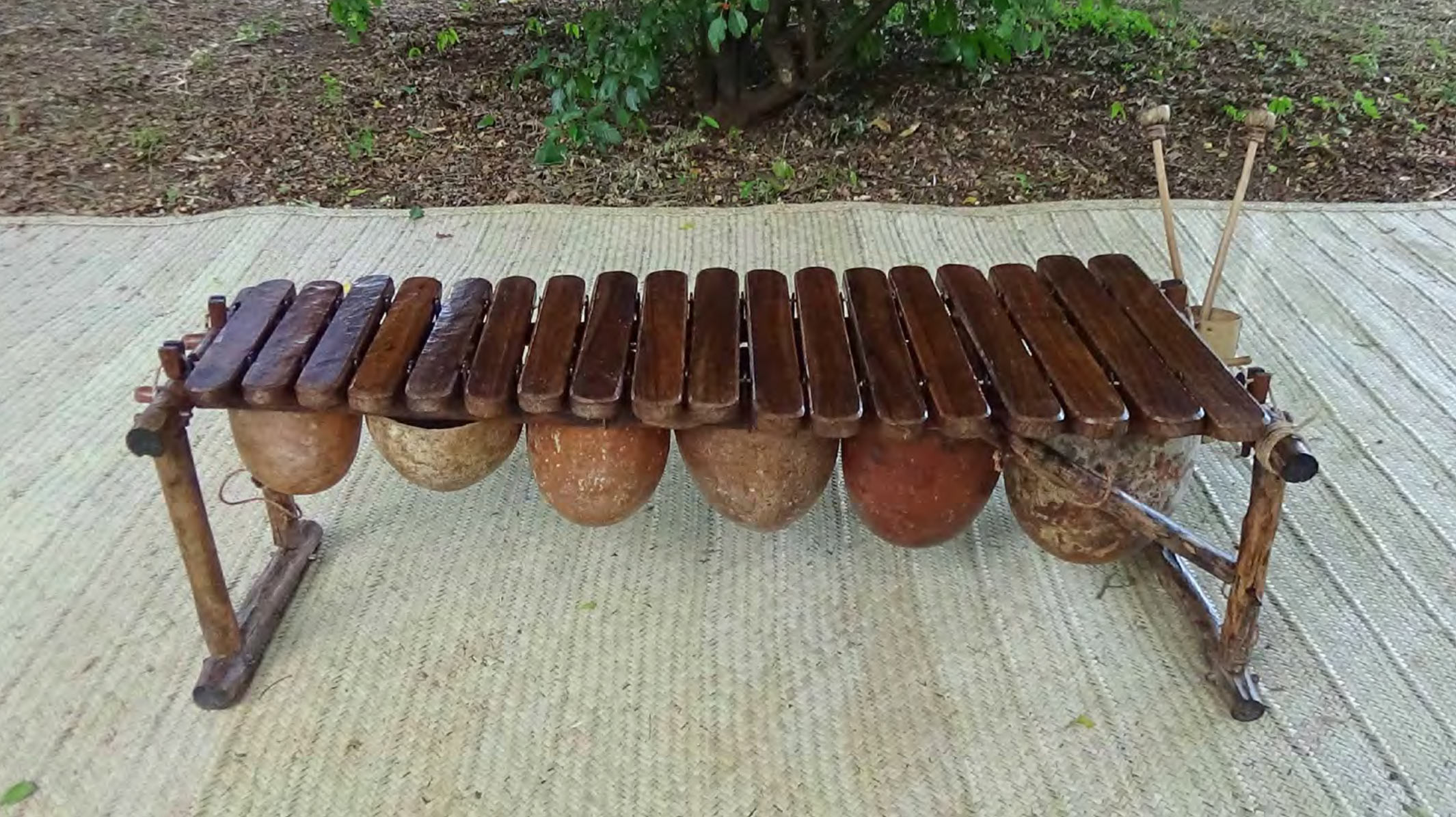 Mumunya marimba xylophone